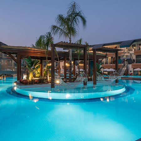 Liberty Fabay Hotel Fethiye Exterior foto The swimming pool at the resort