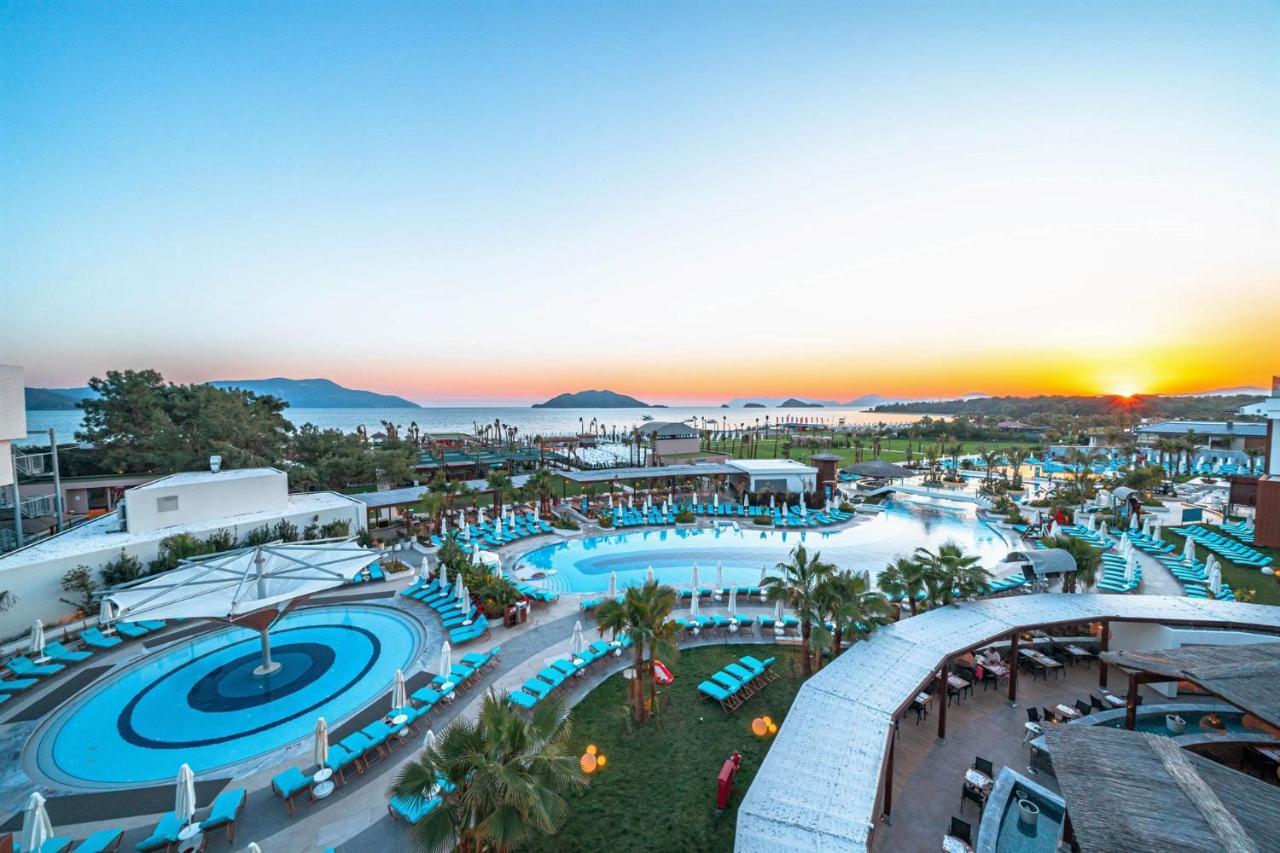 Liberty Fabay Hotel Fethiye Exterior foto Sunset at the resort