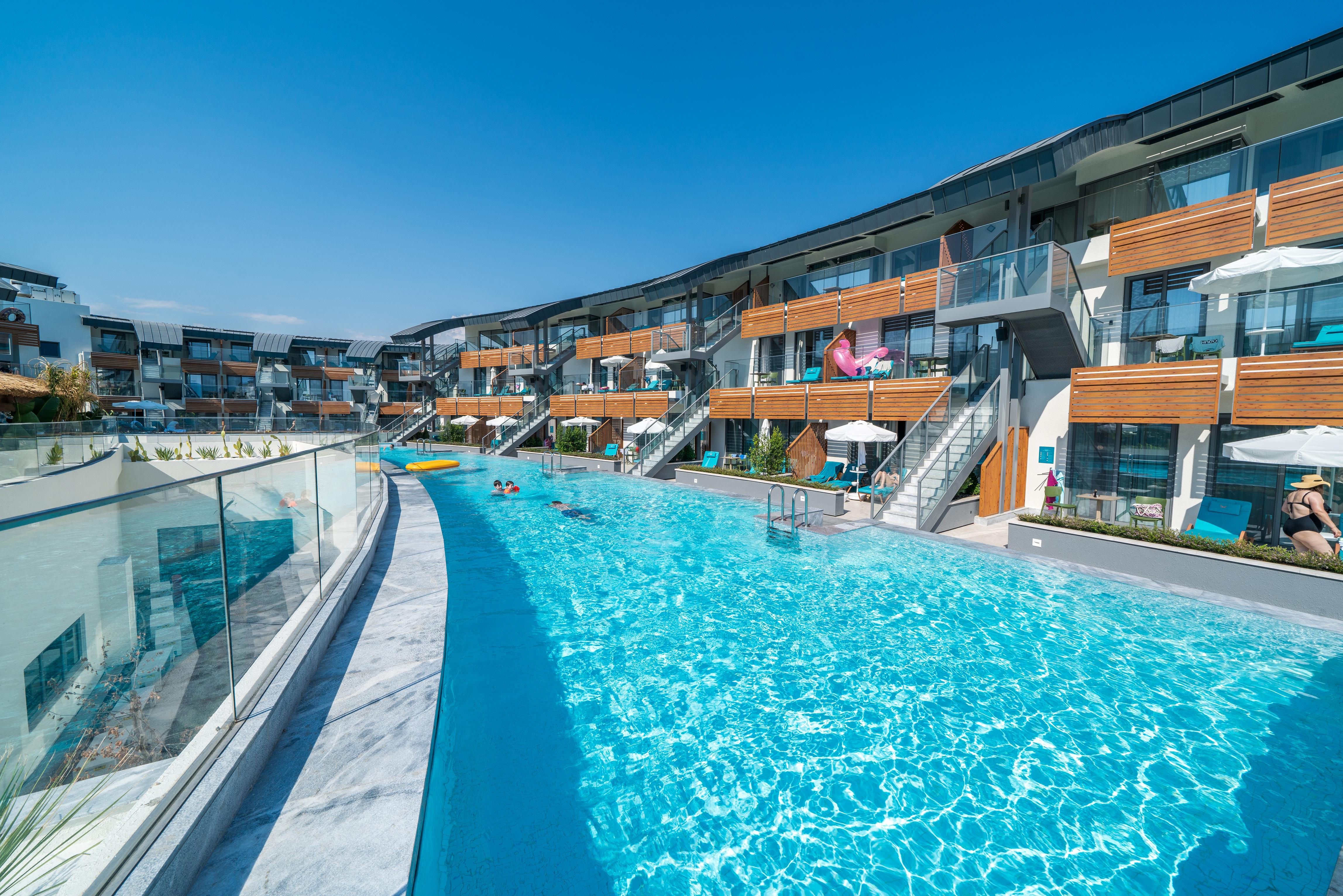 Liberty Fabay Hotel Fethiye Exterior foto The swimming pool at the hotel