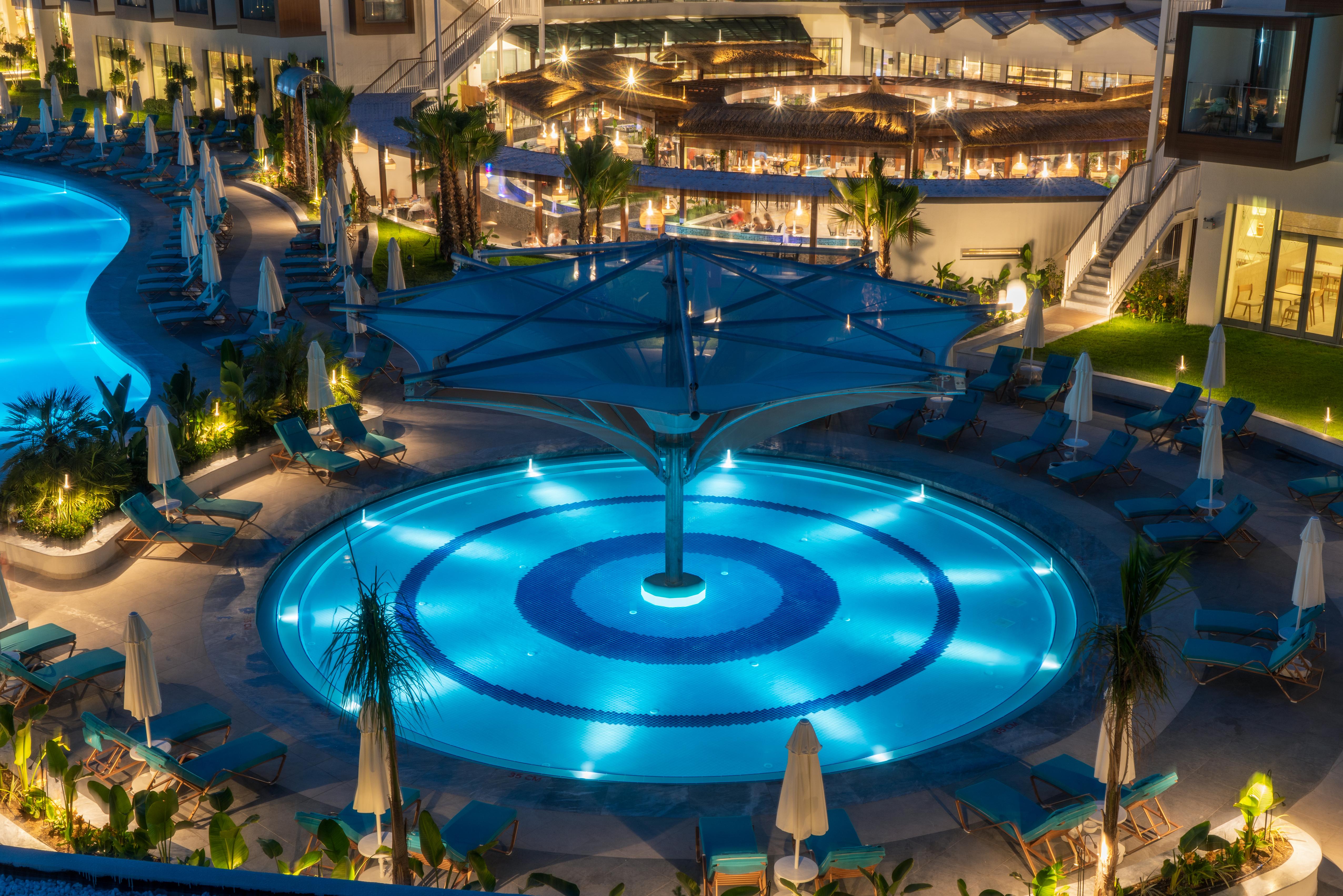 Liberty Fabay Hotel Fethiye Exterior foto The pool at the resort