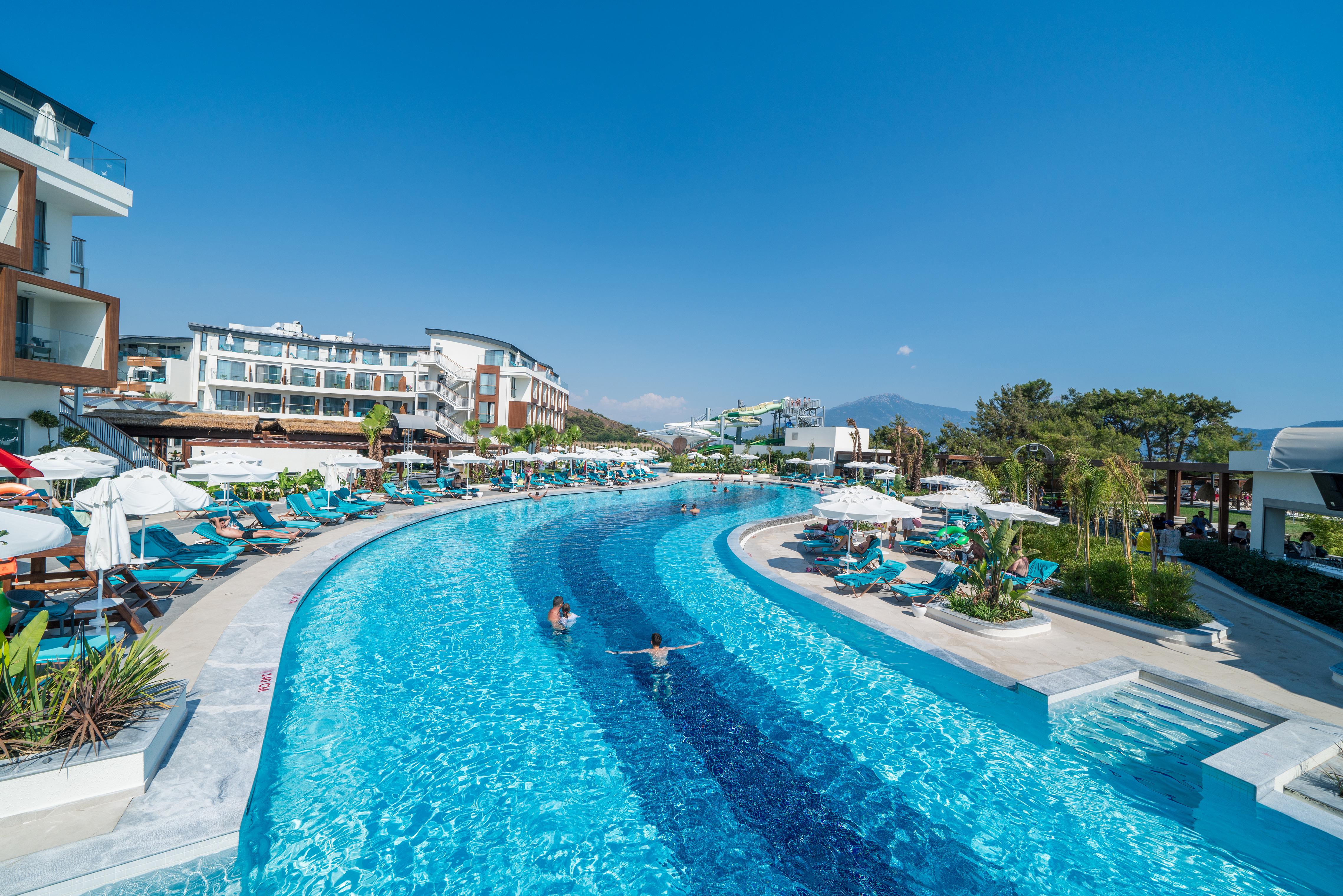 Liberty Fabay Hotel Fethiye Exterior foto The swimming pool at the hotel