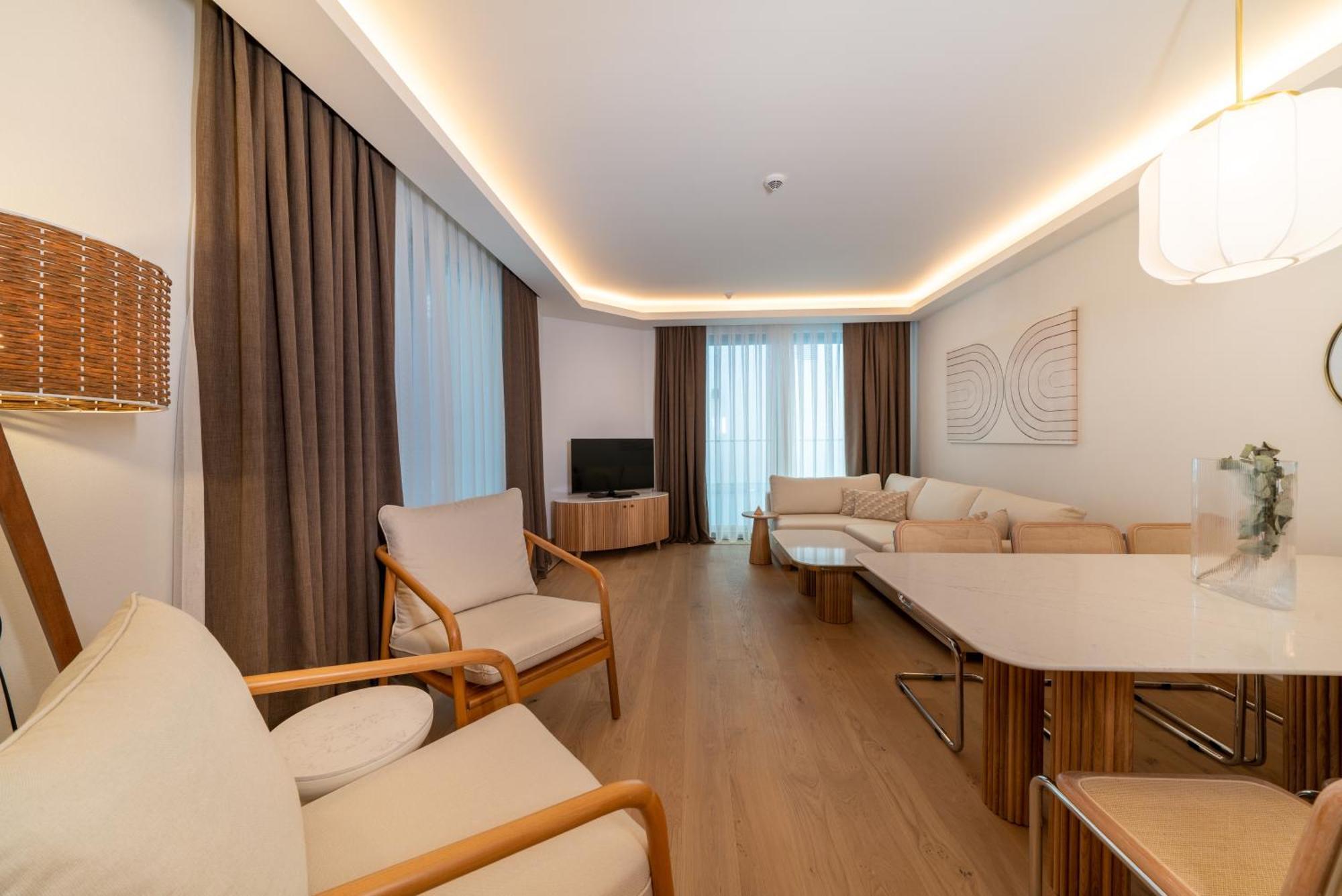 Liberty Fabay Hotel Fethiye Exterior foto A living room in a hotel